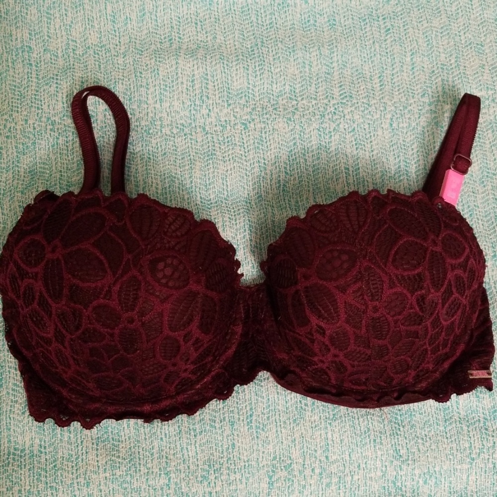 VSPink 32D Push Up Bra